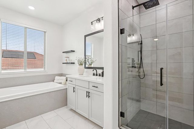 3041 Brandenburber Dr, Roseville, CA 95747