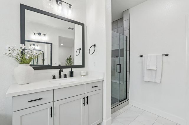 3041 Brandenburber Dr, Roseville, CA 95747