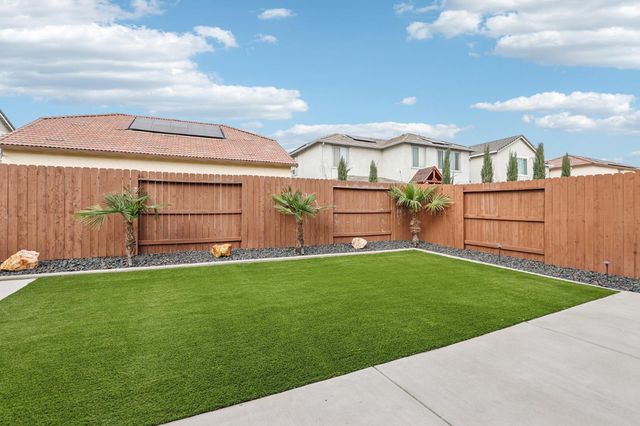 3041 Brandenburber Dr, Roseville, CA 95747
