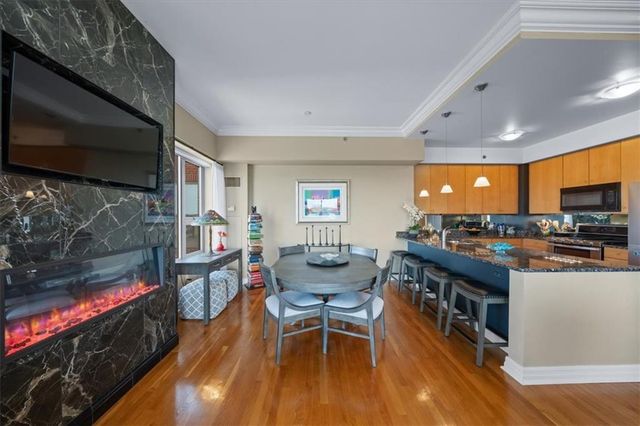 4950 Central Street 606, Kansas City, MO 64112