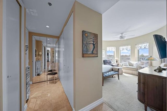 4950 Central Street 606, Kansas City, MO 64112