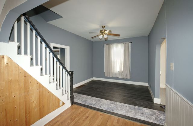 726 10th Avenue S, Clinton, IA 52732