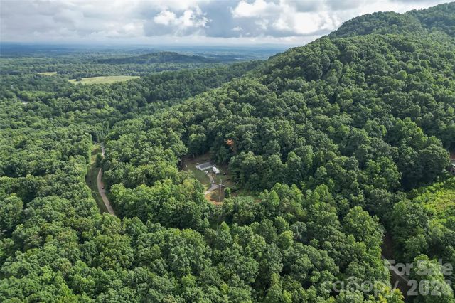 3515 High Peak Valley, Valdese, NC 28690