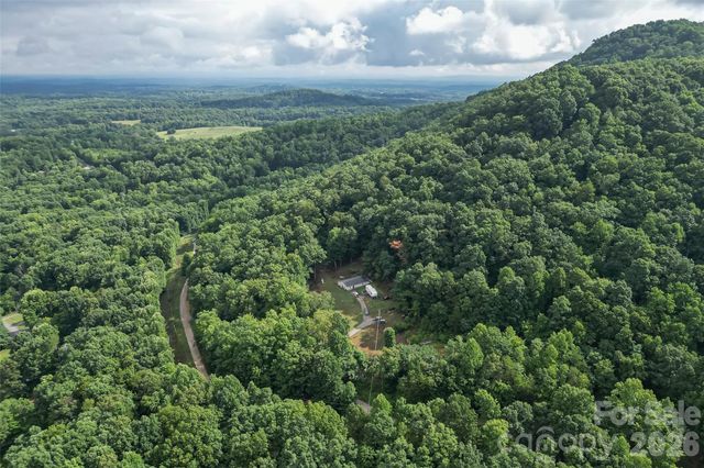 3515 High Peak Valley, Valdese, NC 28690