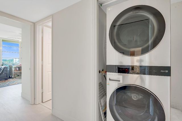 3800 Oaks Clubhouse Drive 503, Pompano Beach, FL 33069