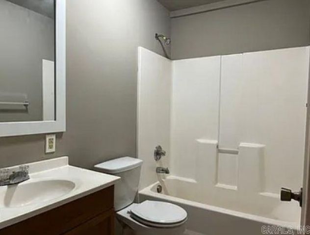 5006 N Woodland Dr, North Little Rock, AR 72117