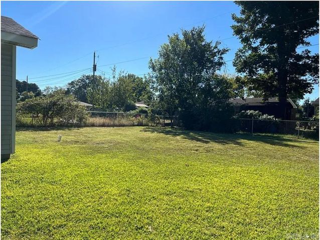 5006 N Woodland Dr, North Little Rock, AR 72117