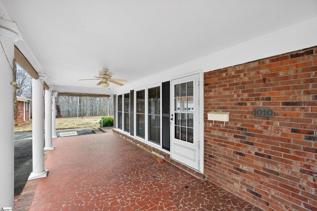 1010 Highway 14 W, Landrum, SC 29356