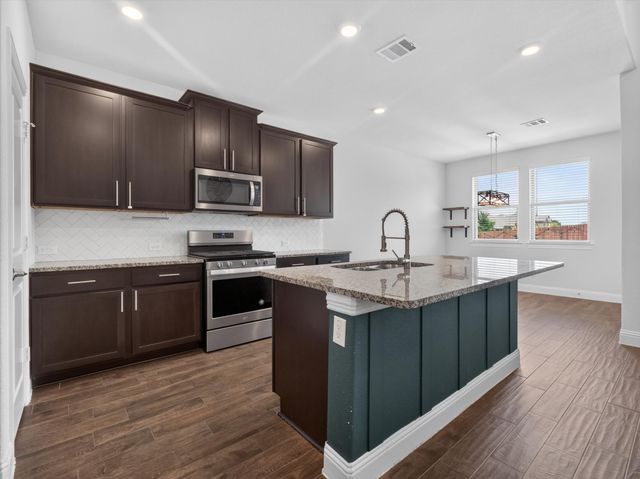3020 Cobalt Drive, Aubrey, TX 76227