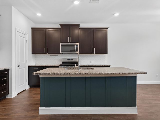 3020 Cobalt Drive, Aubrey, TX 76227