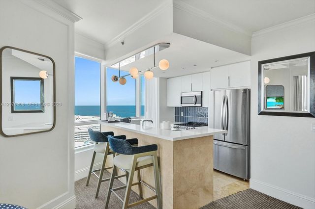 4401 Collins Avenue 2915, Miami Beach, FL 33140