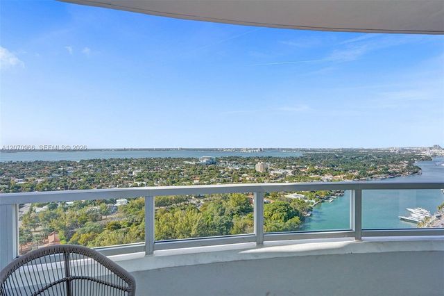 4401 Collins Avenue 2915, Miami Beach, FL 33140