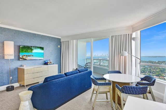 4401 Collins Avenue 2915, Miami Beach, FL 33140