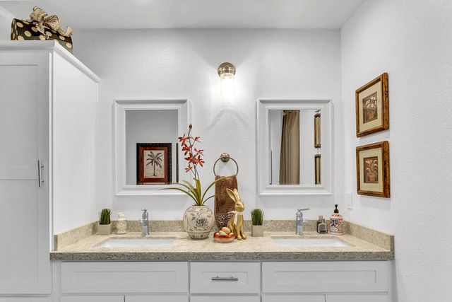 527 Jade Lane, Palm Springs, CA 92264