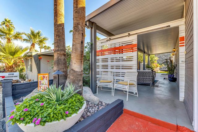527 Jade Lane, Palm Springs, CA 92264