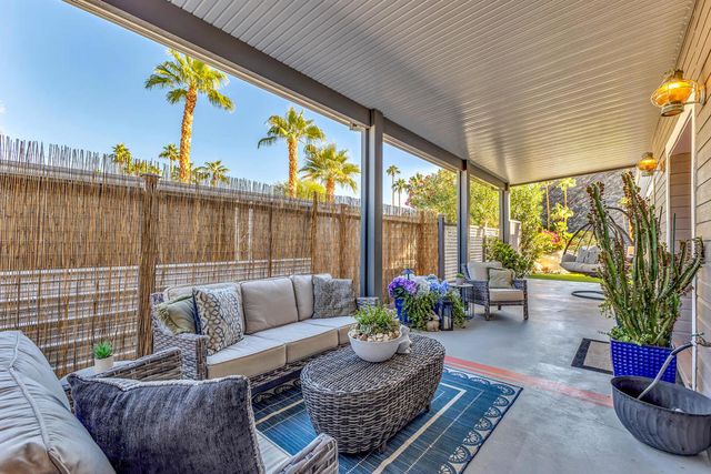 527 Jade Lane, Palm Springs, CA 92264