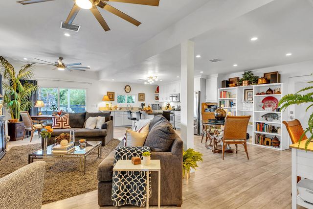 527 Jade Lane, Palm Springs, CA 92264