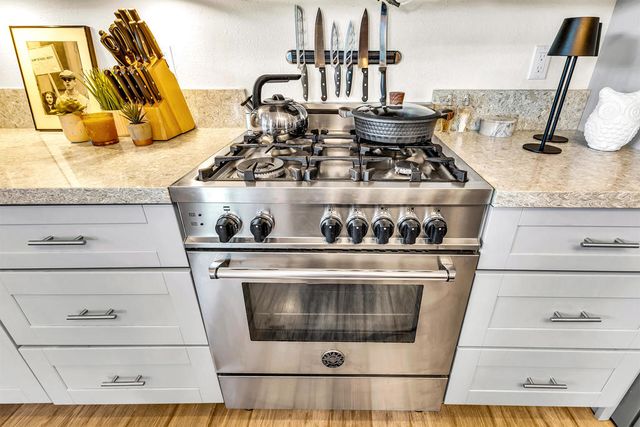 527 Jade Lane, Palm Springs, CA 92264