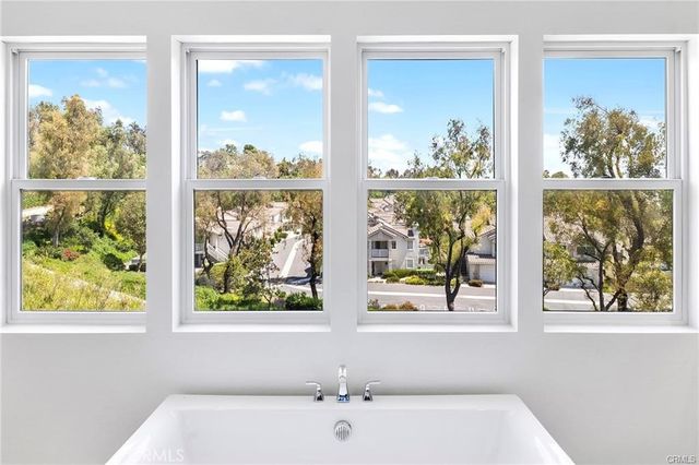 27 Alessio, Lake Forest, CA 92630