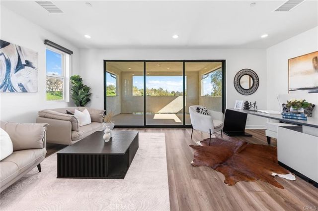27 Alessio, Lake Forest, CA 92630