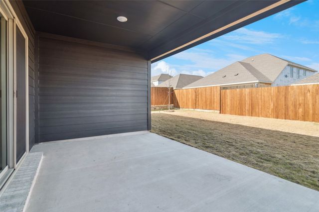 802 Edgehurst Dr, Mckinney, TX 75071