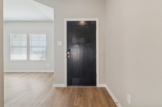 802 Edgehurst Dr, Mckinney, TX 75071