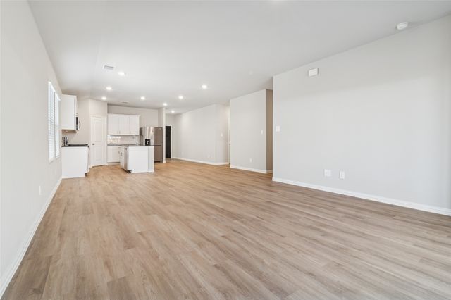 802 Edgehurst Dr, Mckinney, TX 75071