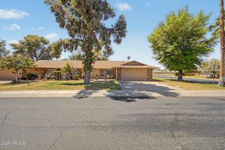 15462 N LAKEFOREST Drive, Sun City, AZ 85351