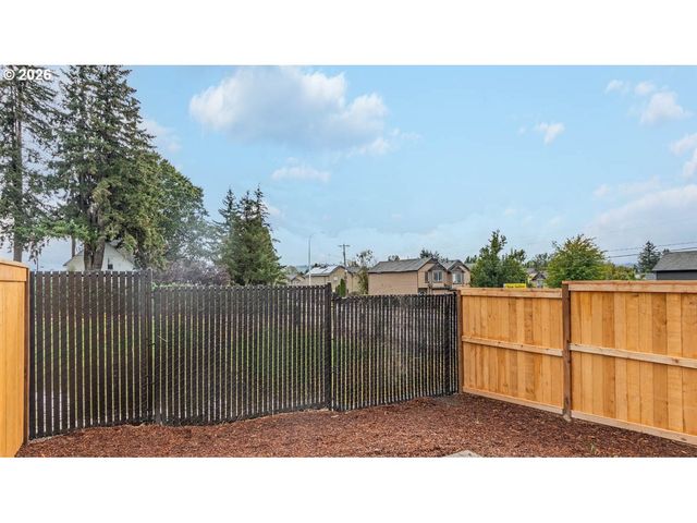 6012 Se 15TH St, Gresham, OR 97080