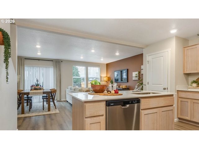 6012 Se 15TH St, Gresham, OR 97080