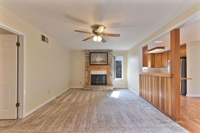 1208 Ojai Ln, Modesto, CA 95355