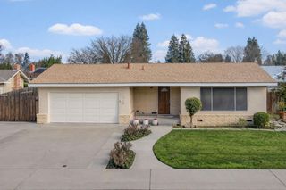 1208 Ojai Ln, Modesto, CA 95355