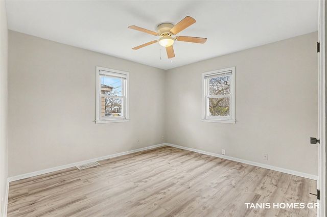 3691 Oriole Avenue, Wyoming, MI 49509