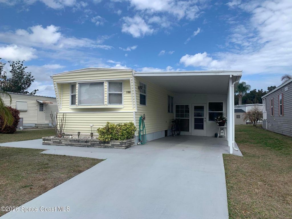 200 Holiday Park Boulevard NE, Palm Bay, FL 32907