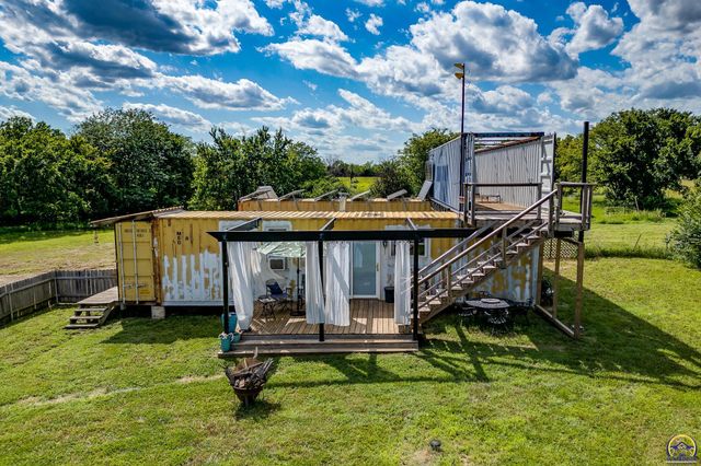 5926 SE 101st St, Berryton, KS 66409