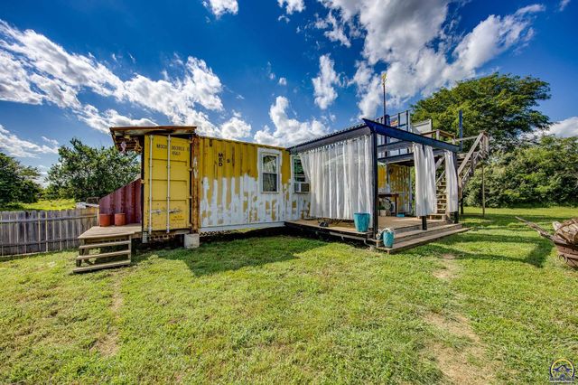 5926 SE 101st St, Berryton, KS 66409