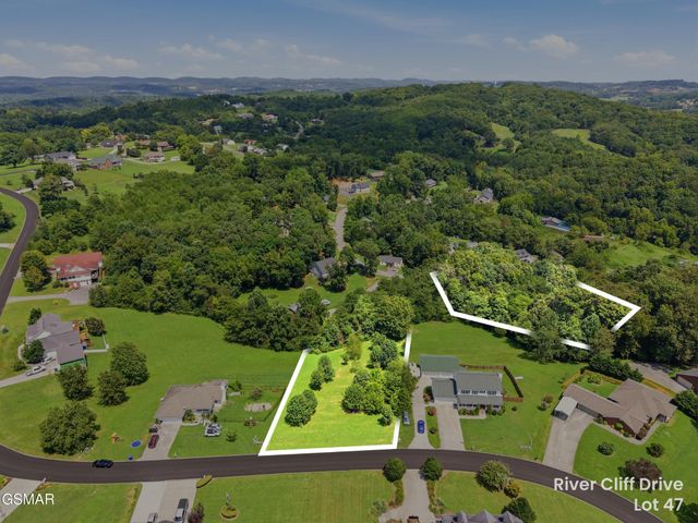 47 River Cliff Drive, Kodak, TN 37764