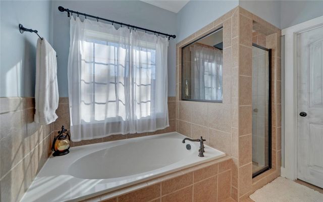 819 Tranquility Lane, Hartwell, GA 30643