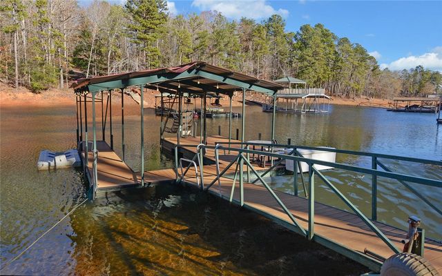 819 Tranquility Lane, Hartwell, GA 30643