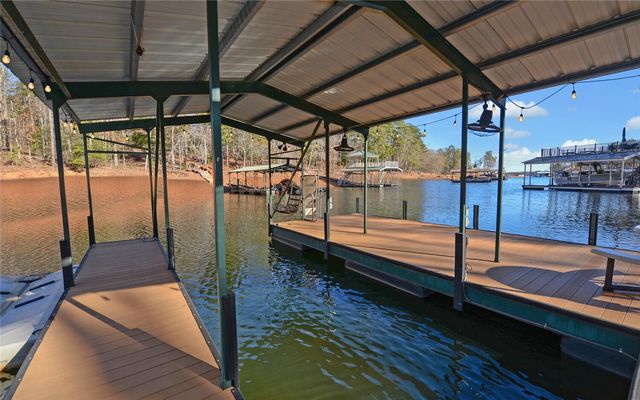 819 Tranquility Lane, Hartwell, GA 30643