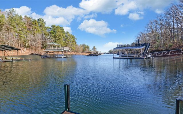 819 Tranquility Lane, Hartwell, GA 30643