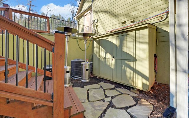 819 Tranquility Lane, Hartwell, GA 30643