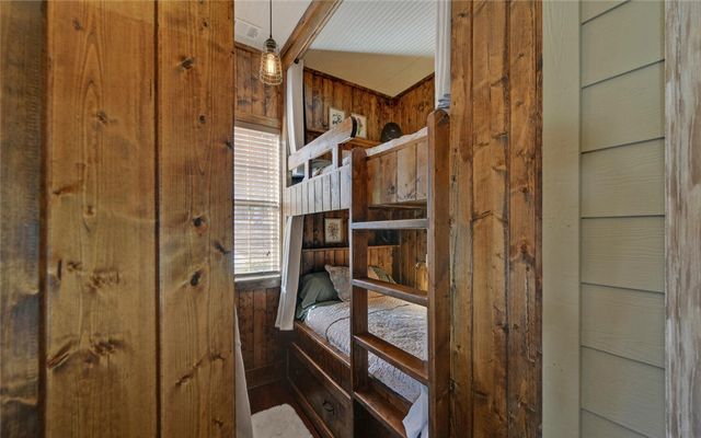 819 Tranquility Lane, Hartwell, GA 30643