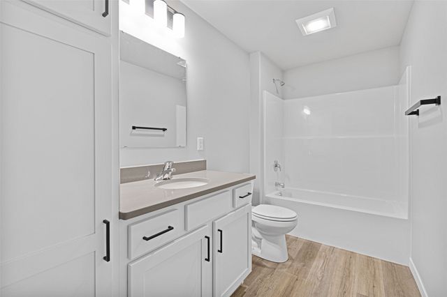 2055 Suttner Drive, North Liberty, IA 52317