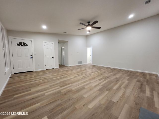 18 Garrison Drive, Tinton Falls, NJ 07753