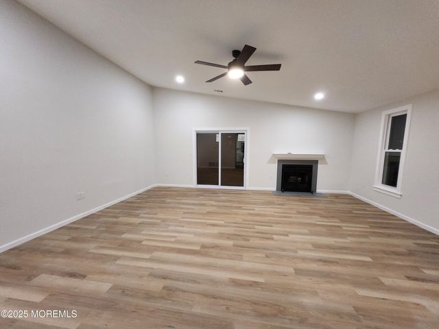 18 Garrison Drive, Tinton Falls, NJ 07753