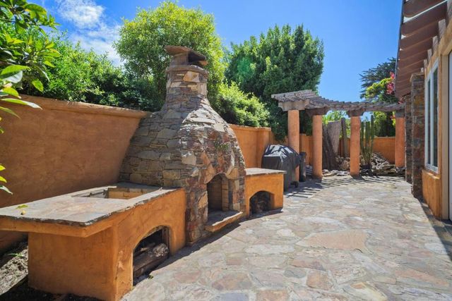 1273 Surf Avenue, Pacific Grove, CA 93950