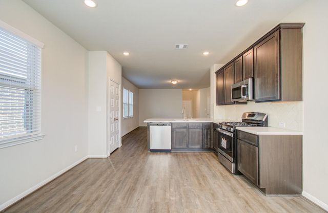 8435 Moonlight Bay Circle, Baytown, TX 77523