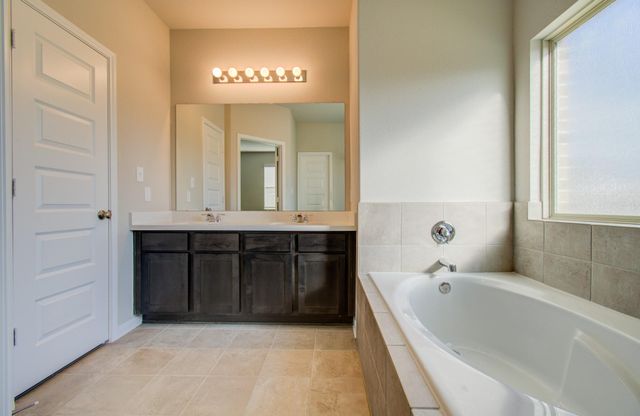 8435 Moonlight Bay Circle, Baytown, TX 77523