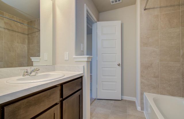 8435 Moonlight Bay Circle, Baytown, TX 77523